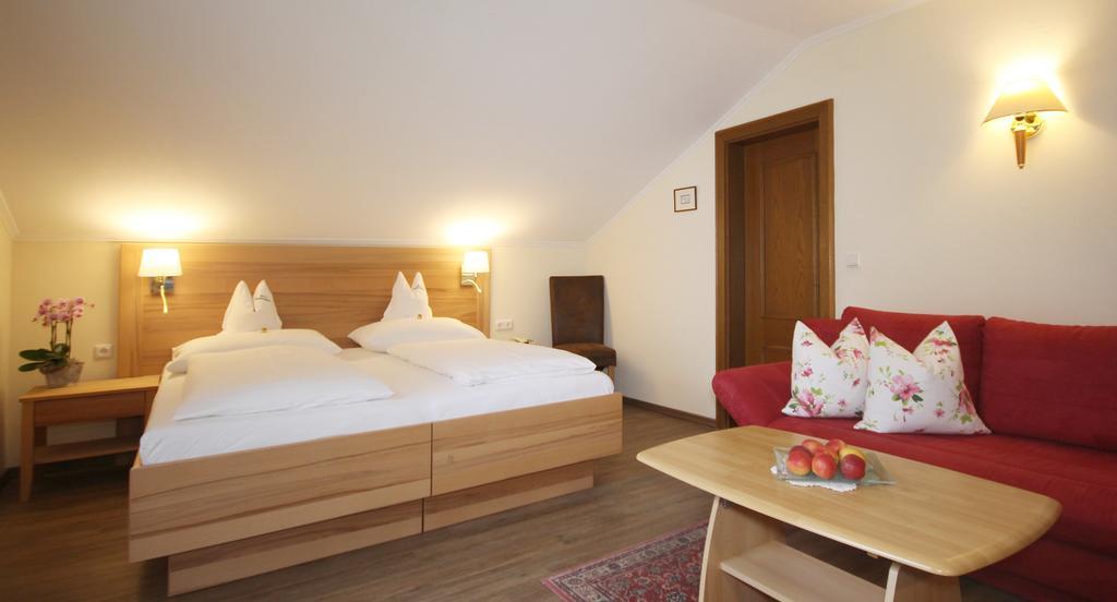 Hotel-Garni Schernthaner Sankt Gilgen Luaran gambar