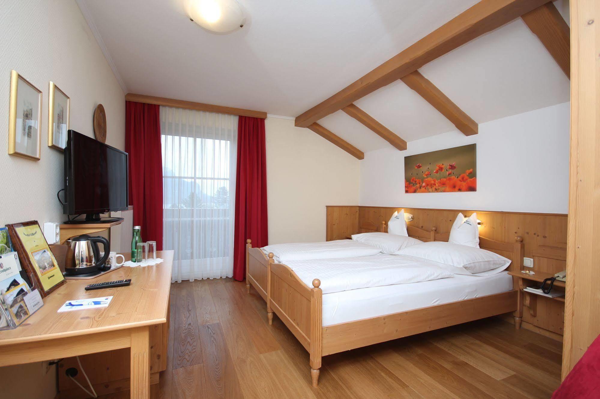 Hotel-Garni Schernthaner Sankt Gilgen Luaran gambar